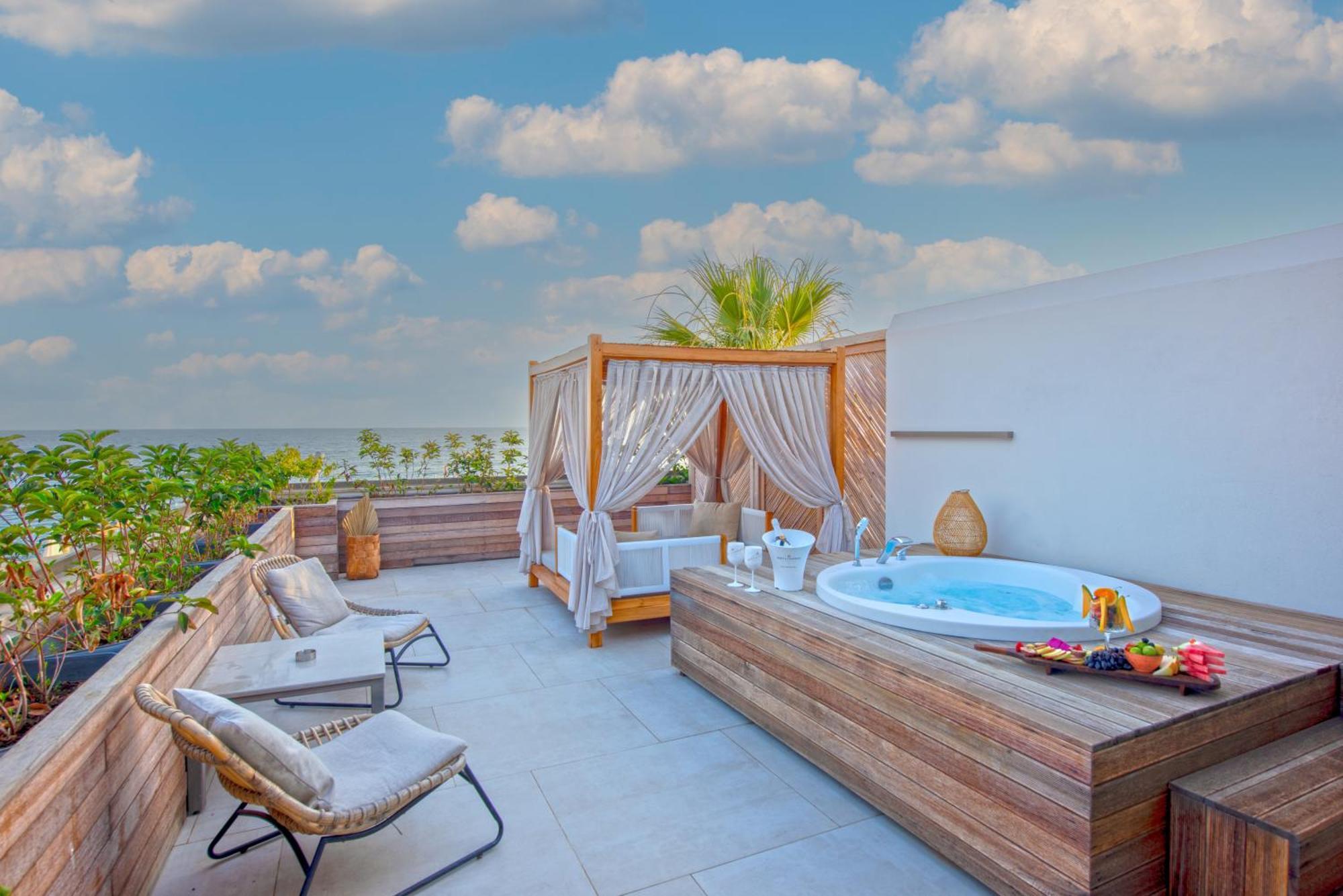 Day One Beach Resort & Spa - Adult Only Alanya Exterior foto Rooftop spa at the Grand Palladium Hotel, Cancun, Mexico