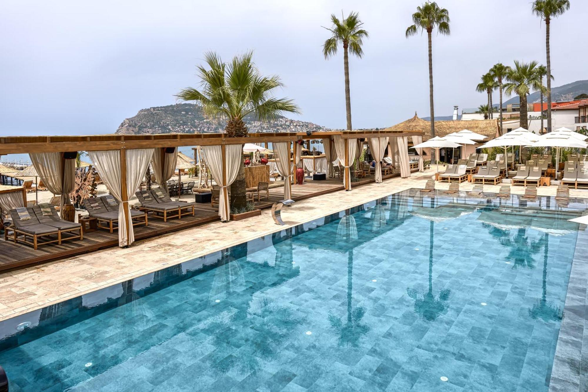 Day One Beach Resort & Spa - Adult Only Alanya Exterior foto The pool at the hotel