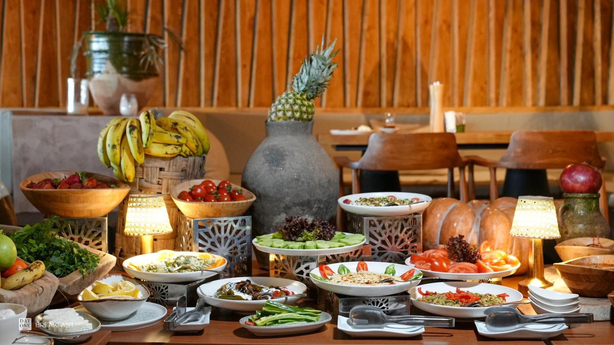 Day One Beach Resort & Spa - Adult Only Alanya Exterior foto A salad bar