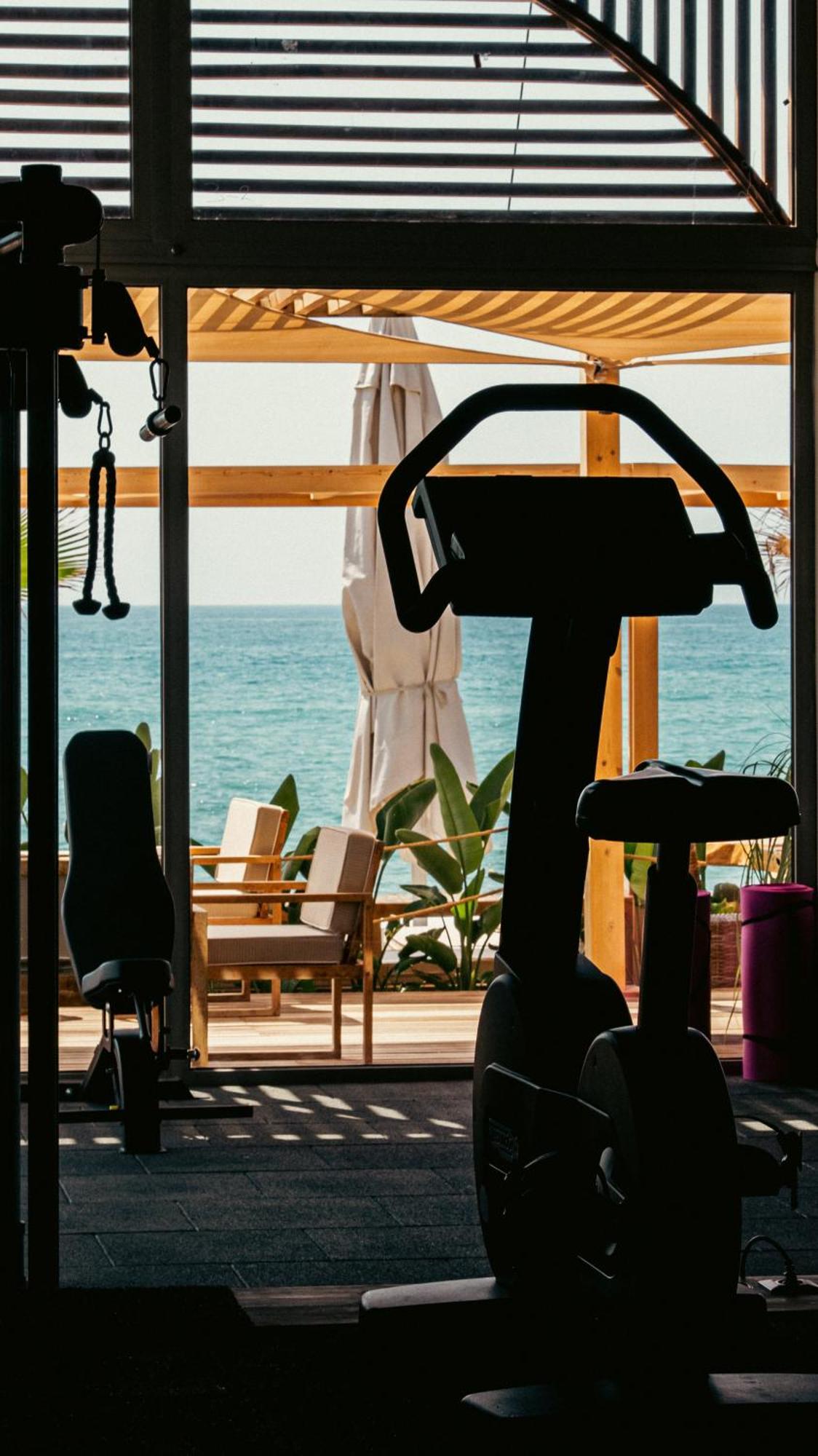 Day One Beach Resort & Spa - Adult Only Alanya Exterior foto The gym at the hotel