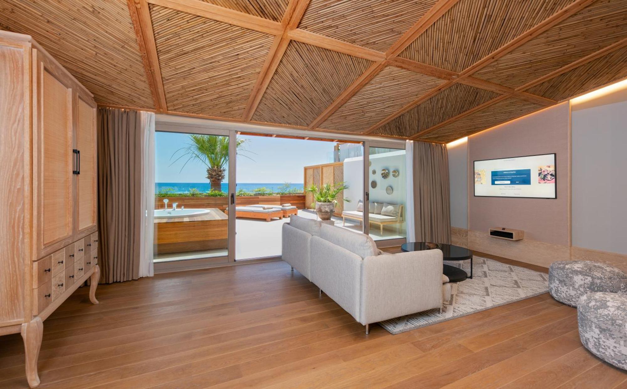 Day One Beach Resort & Spa - Adult Only Alanya Exterior foto The interior of a suite at the Atlantis Paradise Island